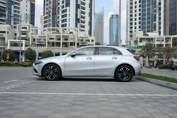  Grey Mercedes A180 Photo 