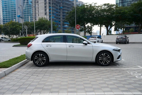  Grey Mercedes A180 Photo 