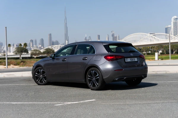  Grey Mercedes A180 Photo 