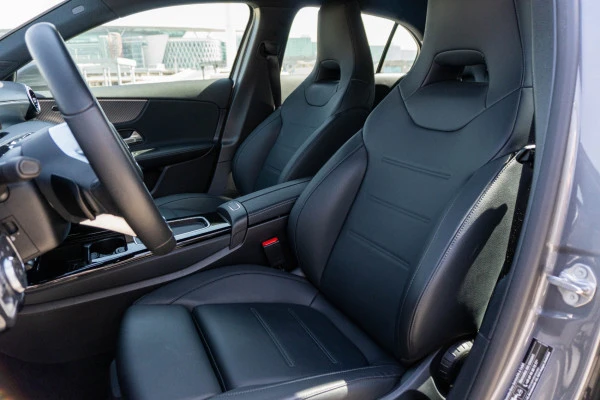  Grey Mercedes A180 Photo 