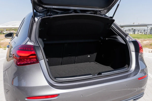  Grey Mercedes A180 Photo 