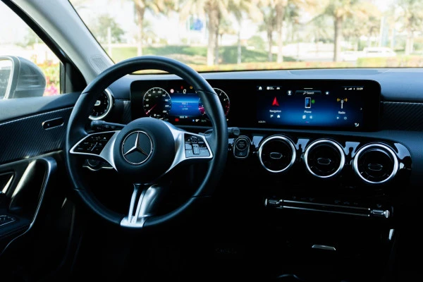  Grey Mercedes A180 Photo 