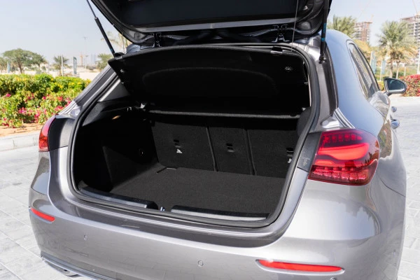  Grey Mercedes A180 Photo 