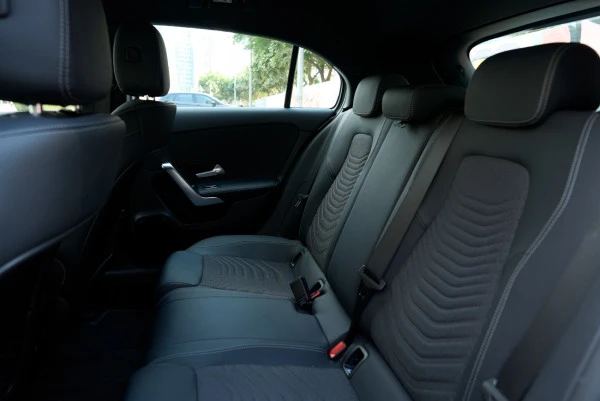  Grey Mercedes A180 Photo 