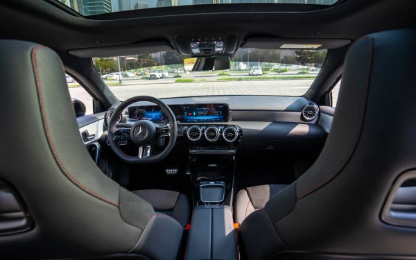  Grey Mercedes A200 Photo 