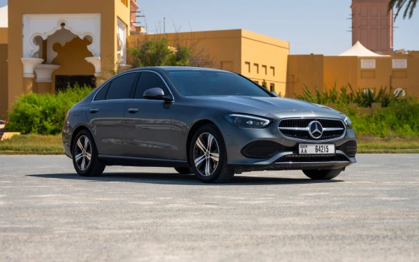  Grey Mercedes C200 Photo 