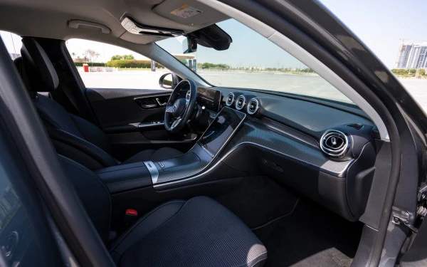  Grey Mercedes C200 Photo 