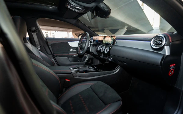  Grey Mercedes CLA200 Photo 