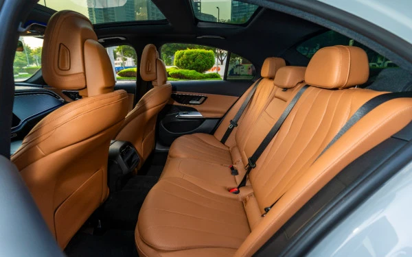  Grey Mercedes E200 Photo 