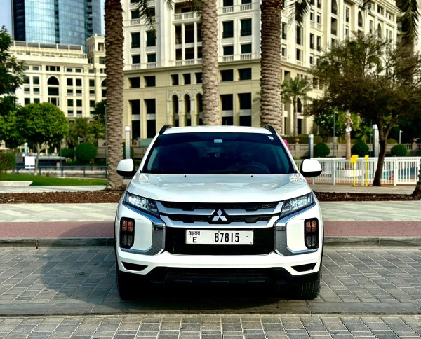  White Mitsubishi ASX Photo 