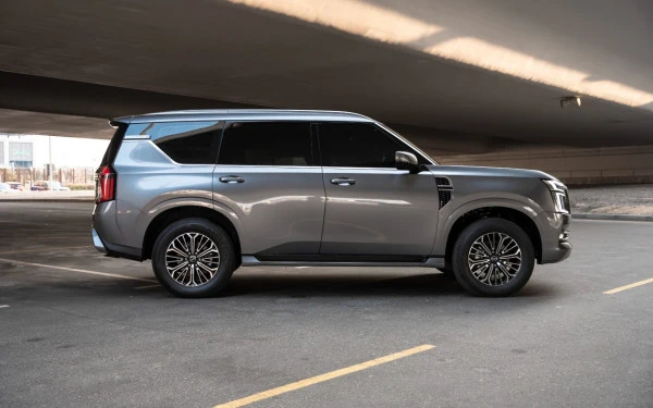  Grey Nissan Patrol Platinum V6 Photo 