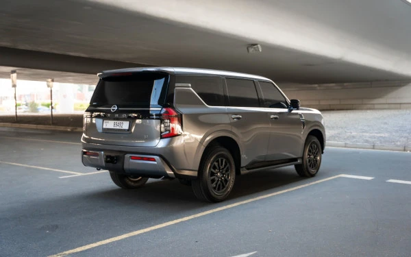  Grey Nissan Patrol Platinum V6 Photo 