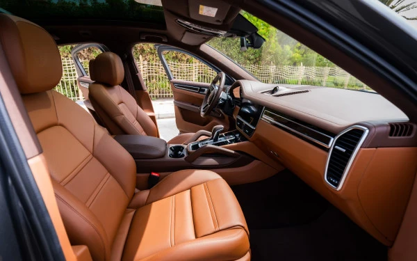  Grey Porsche Cayenne coupe Photo 