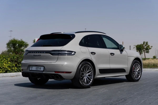  Grey Porsche Macan Photo 