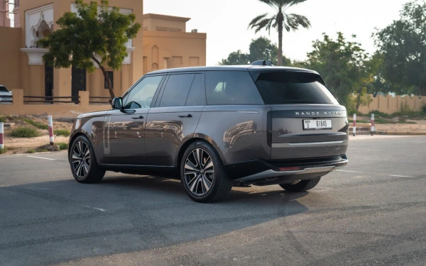  Grey Range Rover Vogue HSE Photo 