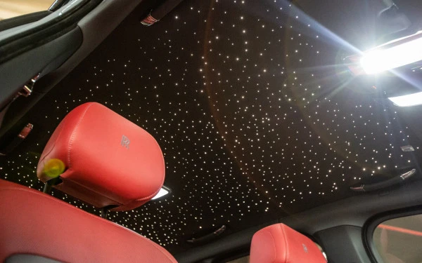  Grey Rolls Royce Cullinan Photo 