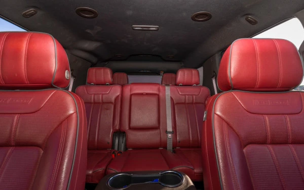  Purple Chevrolet Tahoe Photo 