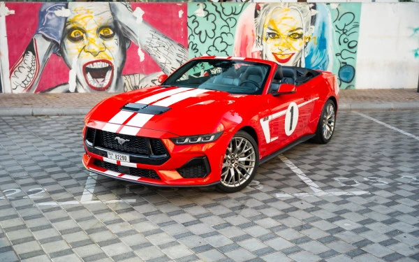  Red Ford Mustang cabrio Photo 