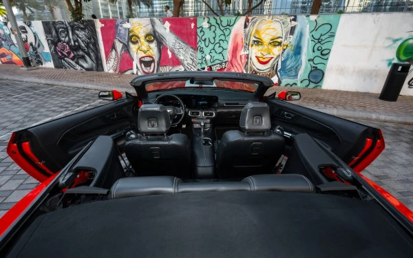  Red Ford Mustang cabrio Photo 