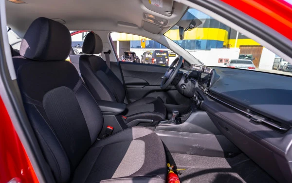  Red Hyundai Accent Photo 