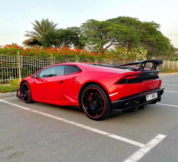  Red Lamborghini Huracan Photo 