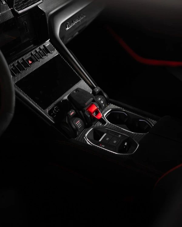  Red Lamborghini Urus PERFORMANTE Photo 