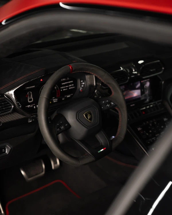  Red Lamborghini Urus PERFORMANTE Photo 