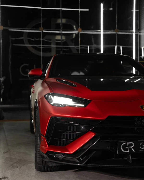  Red Lamborghini Urus PERFORMANTE Photo 