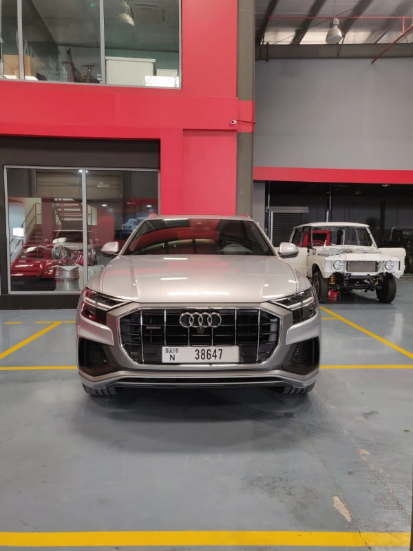  Silver Audi Q8 Photo 