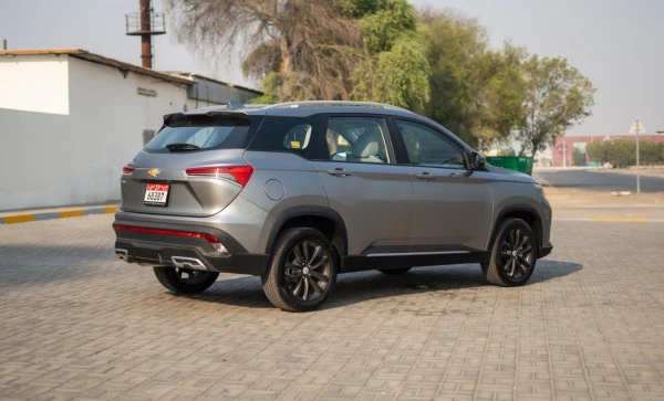  Silver Chevrolet Captiva Photo 