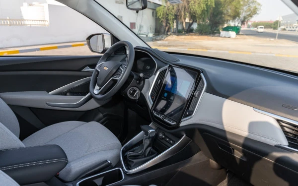  Silver Chevrolet Captiva Photo 