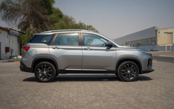  Silver Chevrolet Captiva Photo 