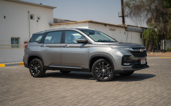  Silver Chevrolet Captiva Photo 