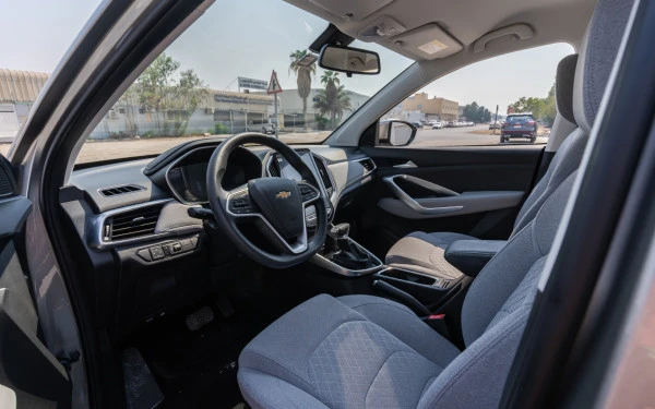  Silver Chevrolet Captiva Photo 