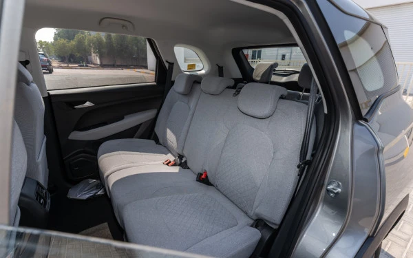  Silver Chevrolet Captiva Photo 