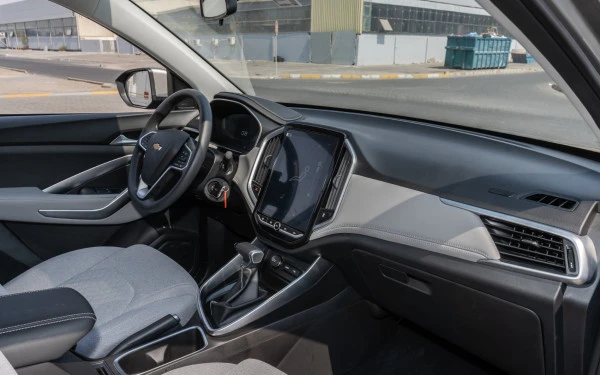  Silver Chevrolet Captiva Photo 