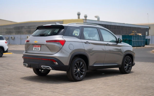  Silver Chevrolet Captiva Photo 