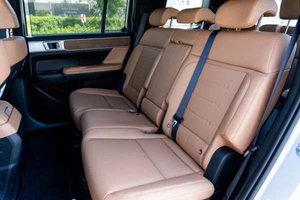  Silver Hyundai Santa Fe Photo 