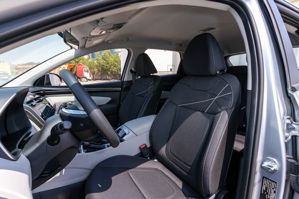  Silver Hyundai Tucson Photo 