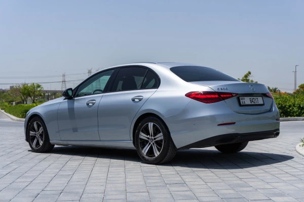  Silver Mercedes C200 Photo 