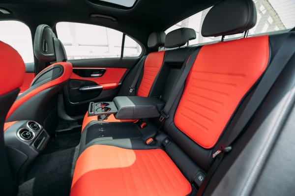  Silver Mercedes C200 Photo 