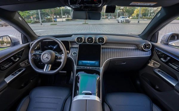  Silver Mercedes GLC 300 Photo 