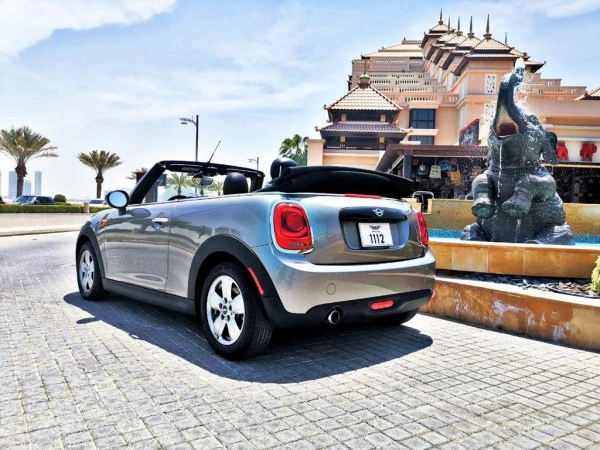  Silver Mini Cooper cabrio Photo 