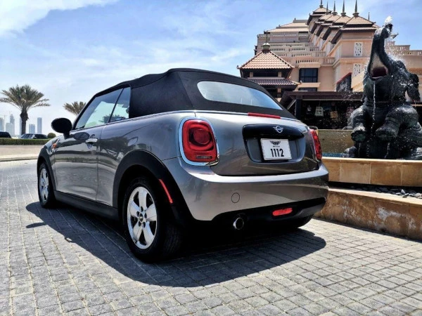 Silver Mini Cooper cabrio Photo 
