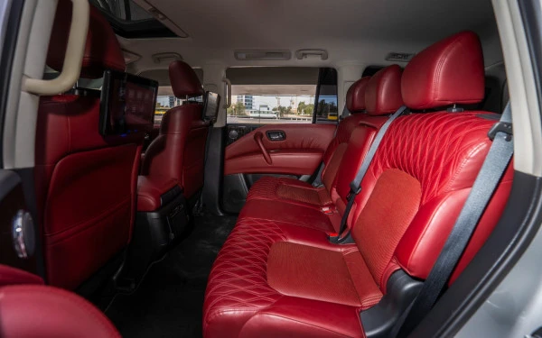  Silver Nissan Patrol Platinum V6 Photo 