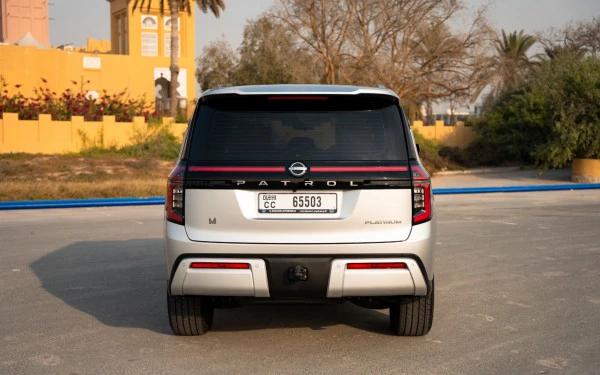  Silver Nissan Patrol Platinum V6 Photo 