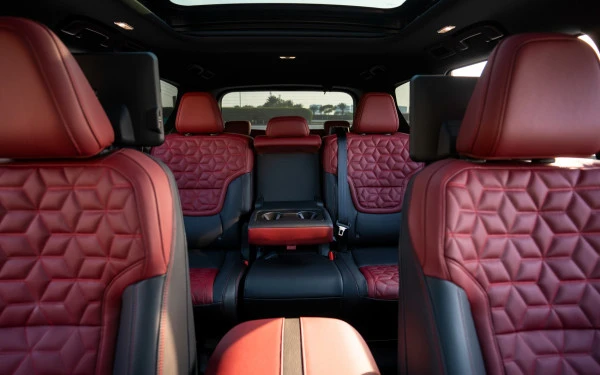  Silver Nissan Patrol Platinum V6 Photo 