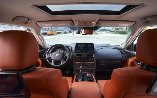  Silver Nissan Patrol V6 Photo 