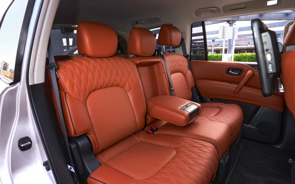  Silver Nissan Patrol V6 Photo 