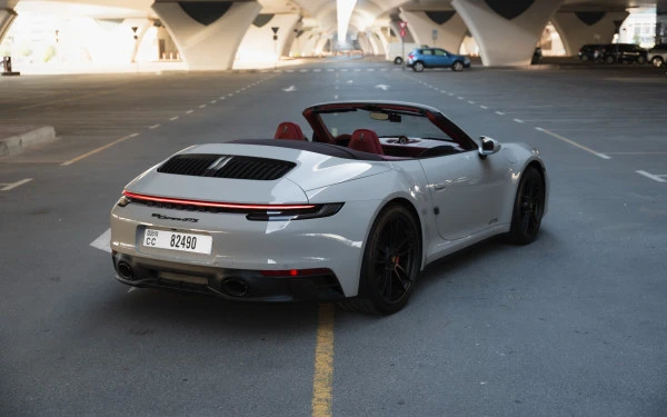  Silver Porsche 911 Carrera GTS Photo 
